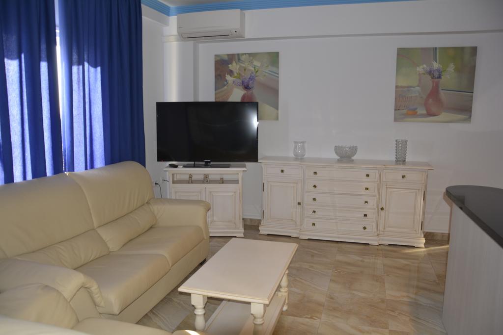 Apartamentos Mediterraneo Марбелья Экстерьер фото